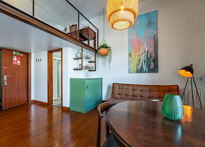 Essence Downtown Apartment *